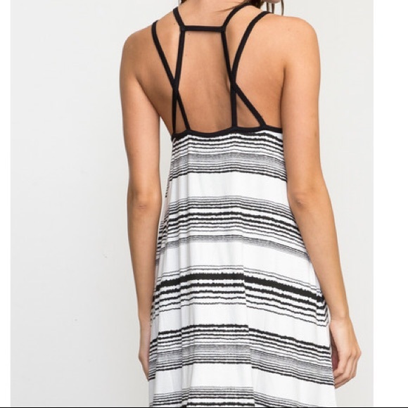 Zavey Knit Swing Dress - Picture 4 of 5